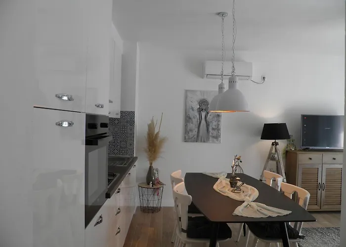 Marta 1 بيت ضيافة زادار