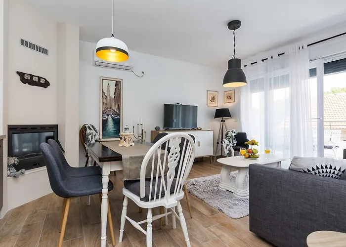 بيت ضيافة Marta 1 زادار