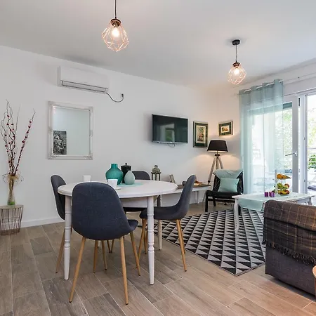 Guest house Marta 4*