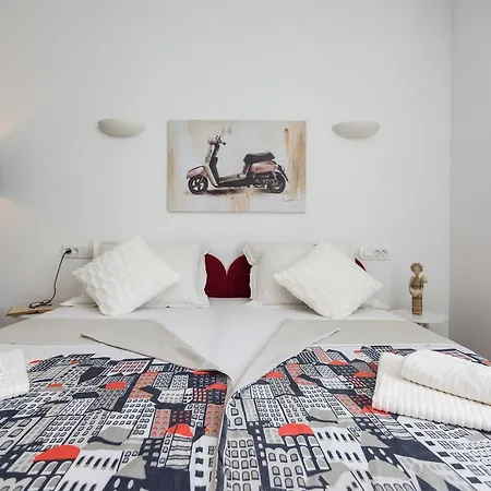 Marta 1 4* זאדאר