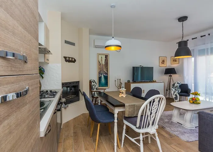 Marta 1 בית הארחה 4*